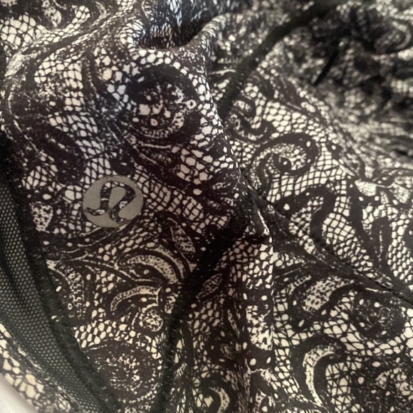 Lululemon shorts - Picture 2 of 4